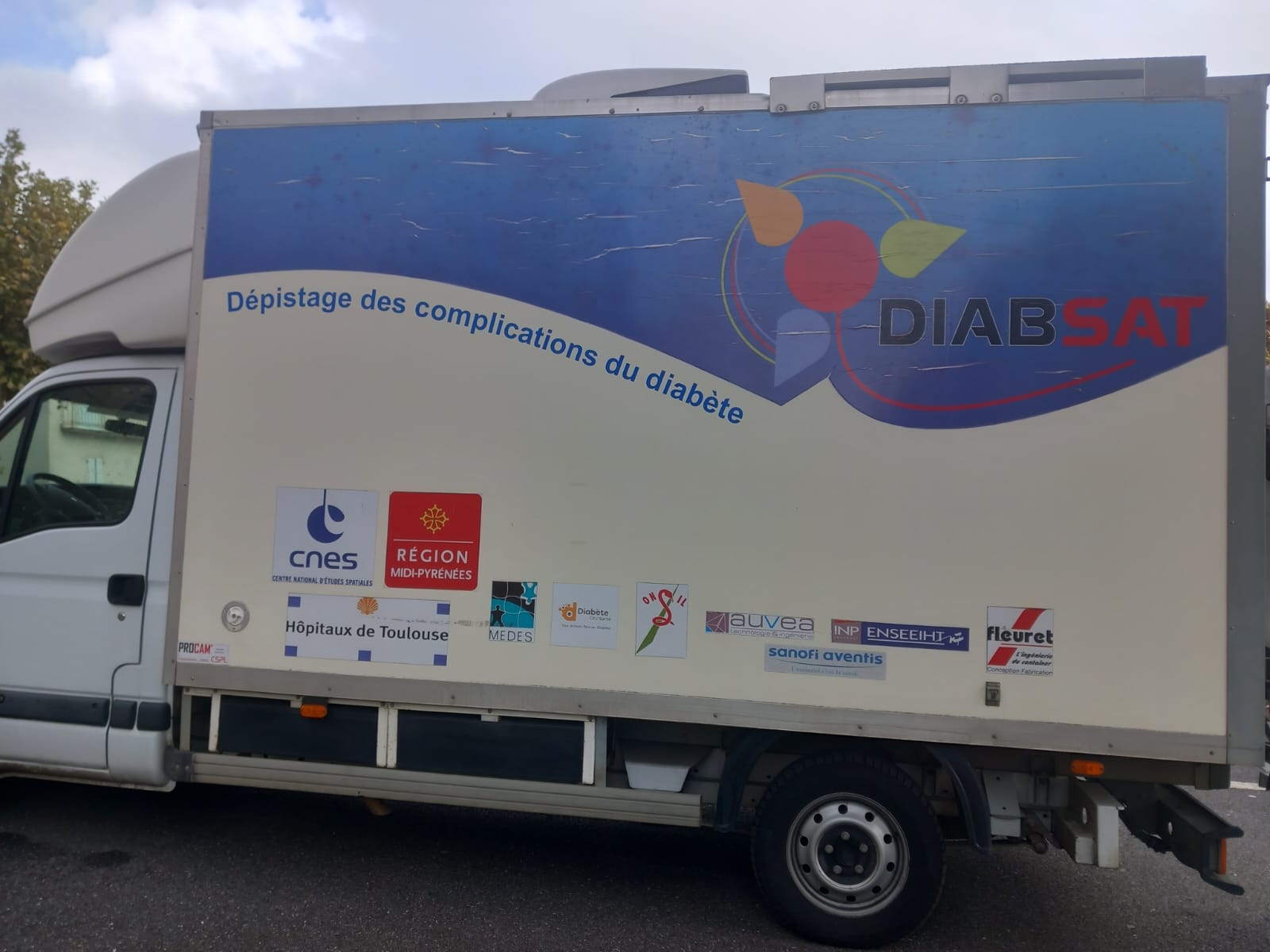 Camion itinérant DIABSAT équipé de matériel spécialisé